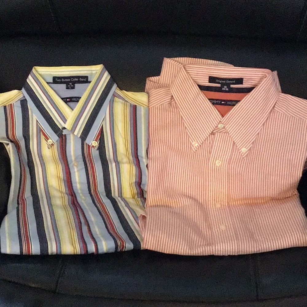 2 Classic Tommy Hilfiger long sleeve Button up shirts like new